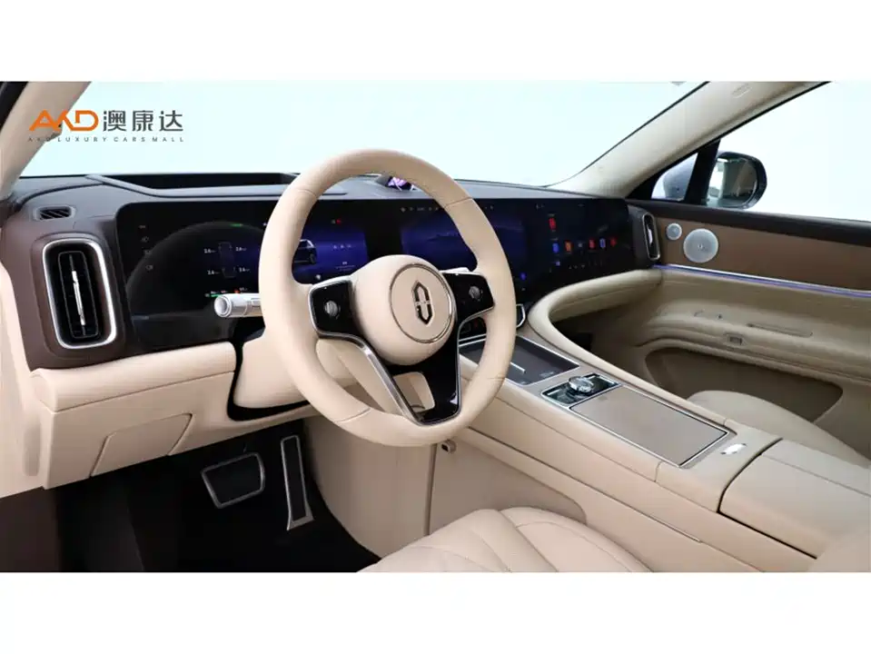 AITO Ask the world M9