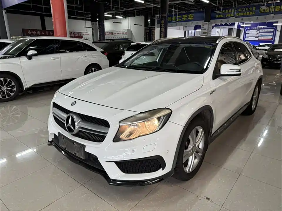 Mercedes-Benz GLA