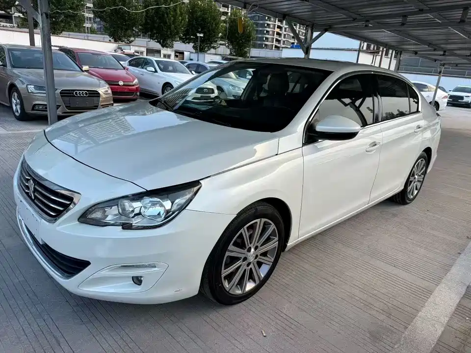 Peugeot 408
