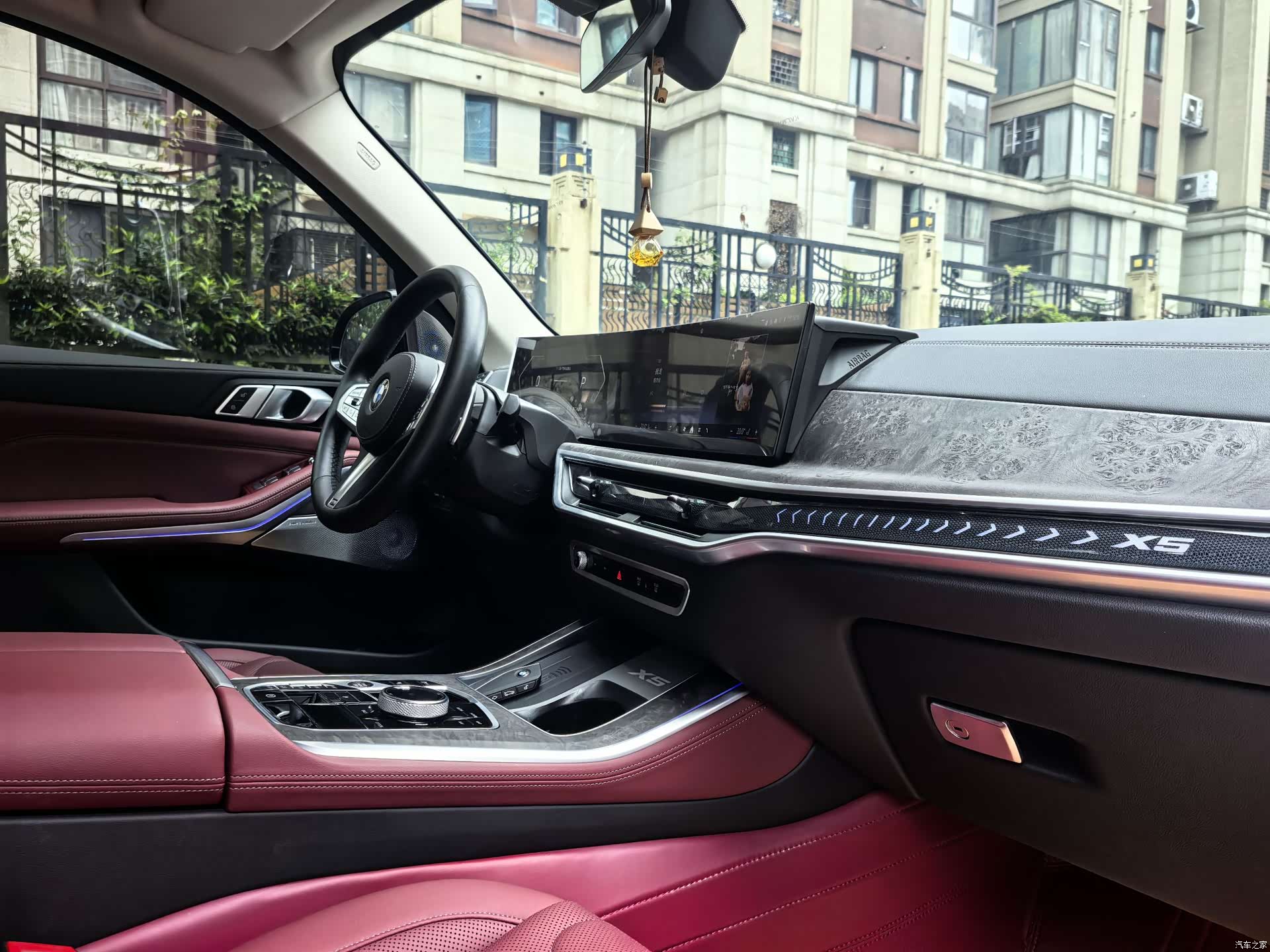 BMW X5, 2024 9
