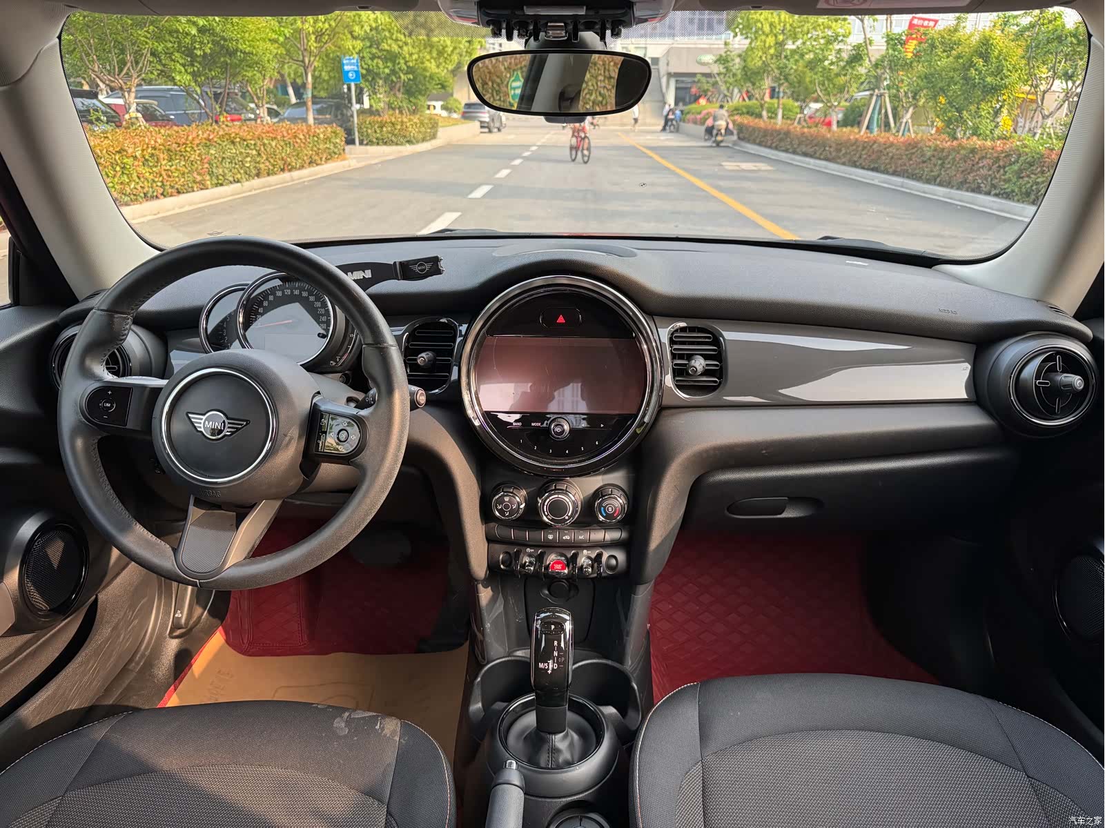 Mini ONE, 2021 7