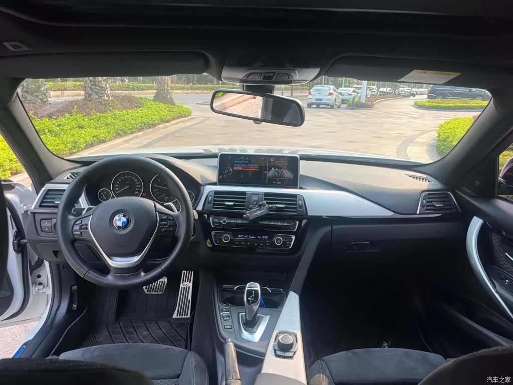BMW 3 Series, 2017 все фото