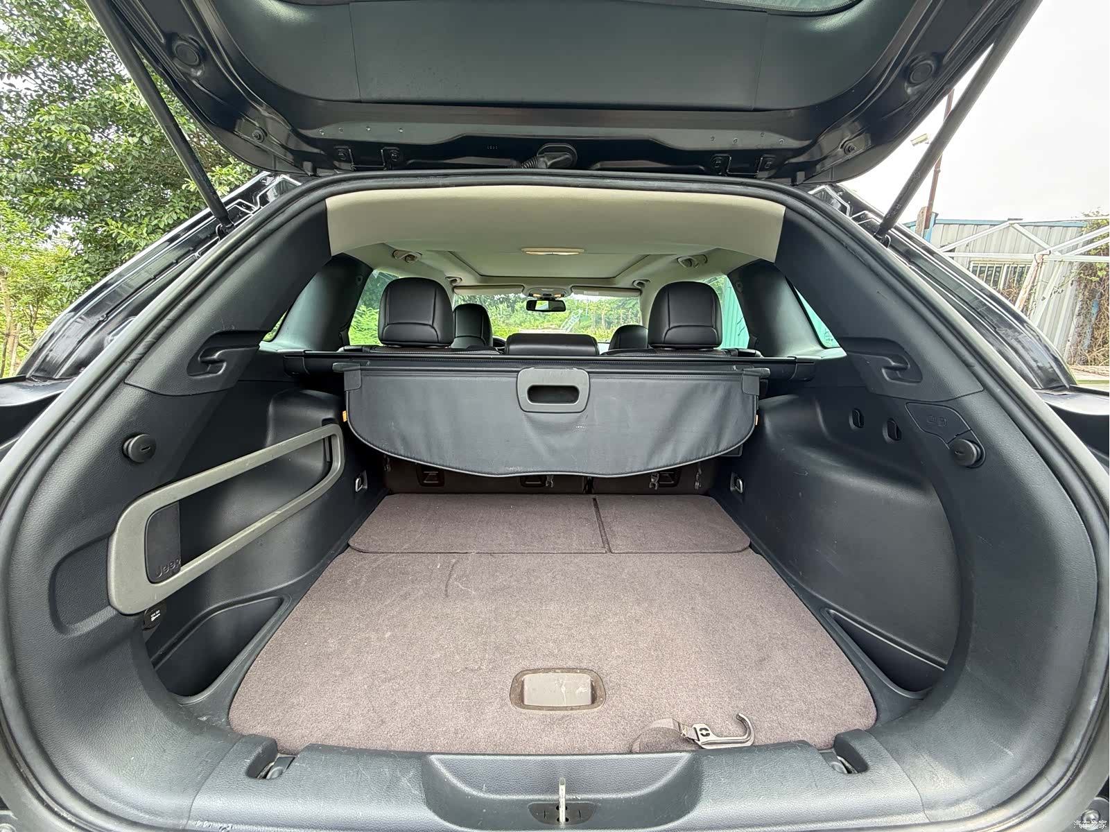 Jeep Cherokee, 2016 17
