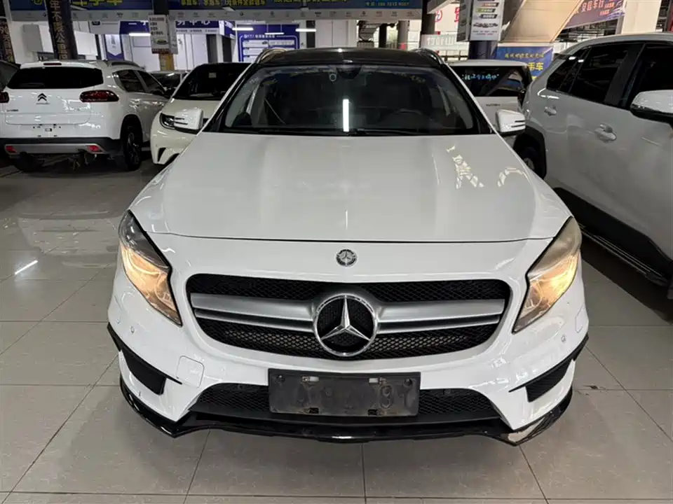 Mercedes-Benz GLA