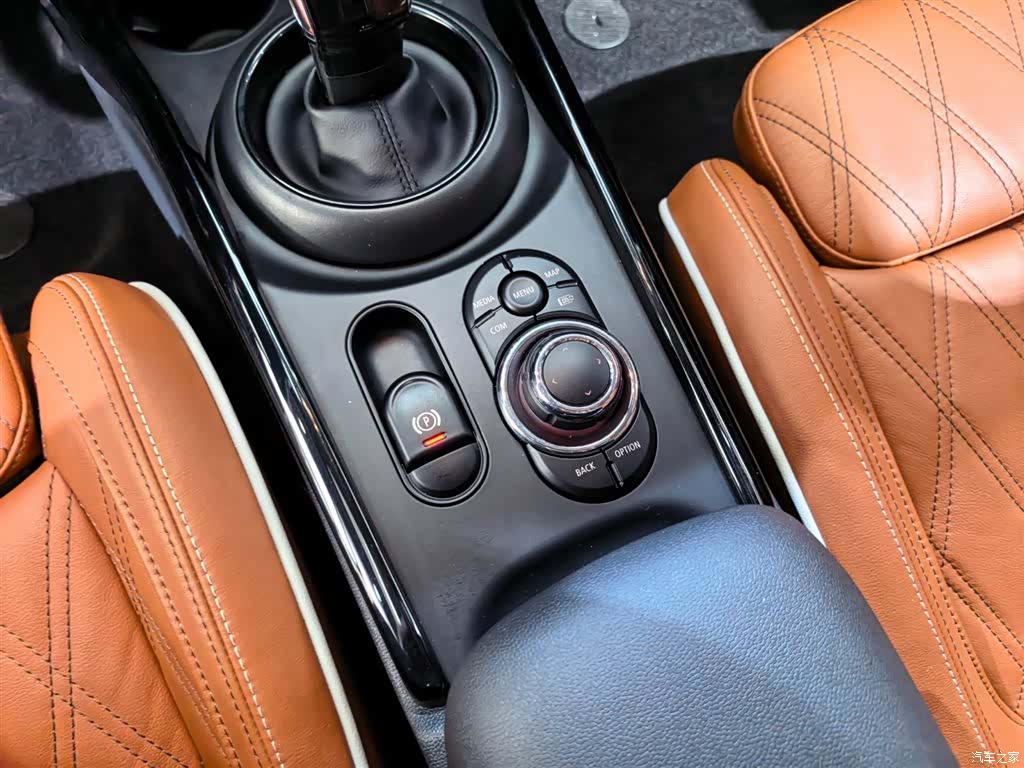Mini Clubman, 2022 12