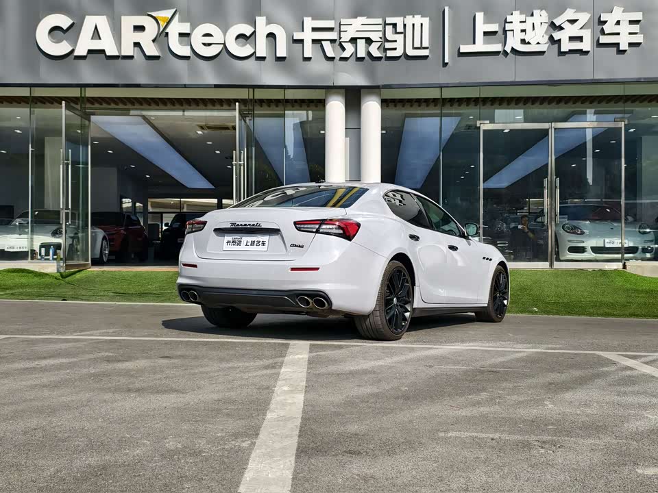 Maserati Ghibli Maserati Ghibli