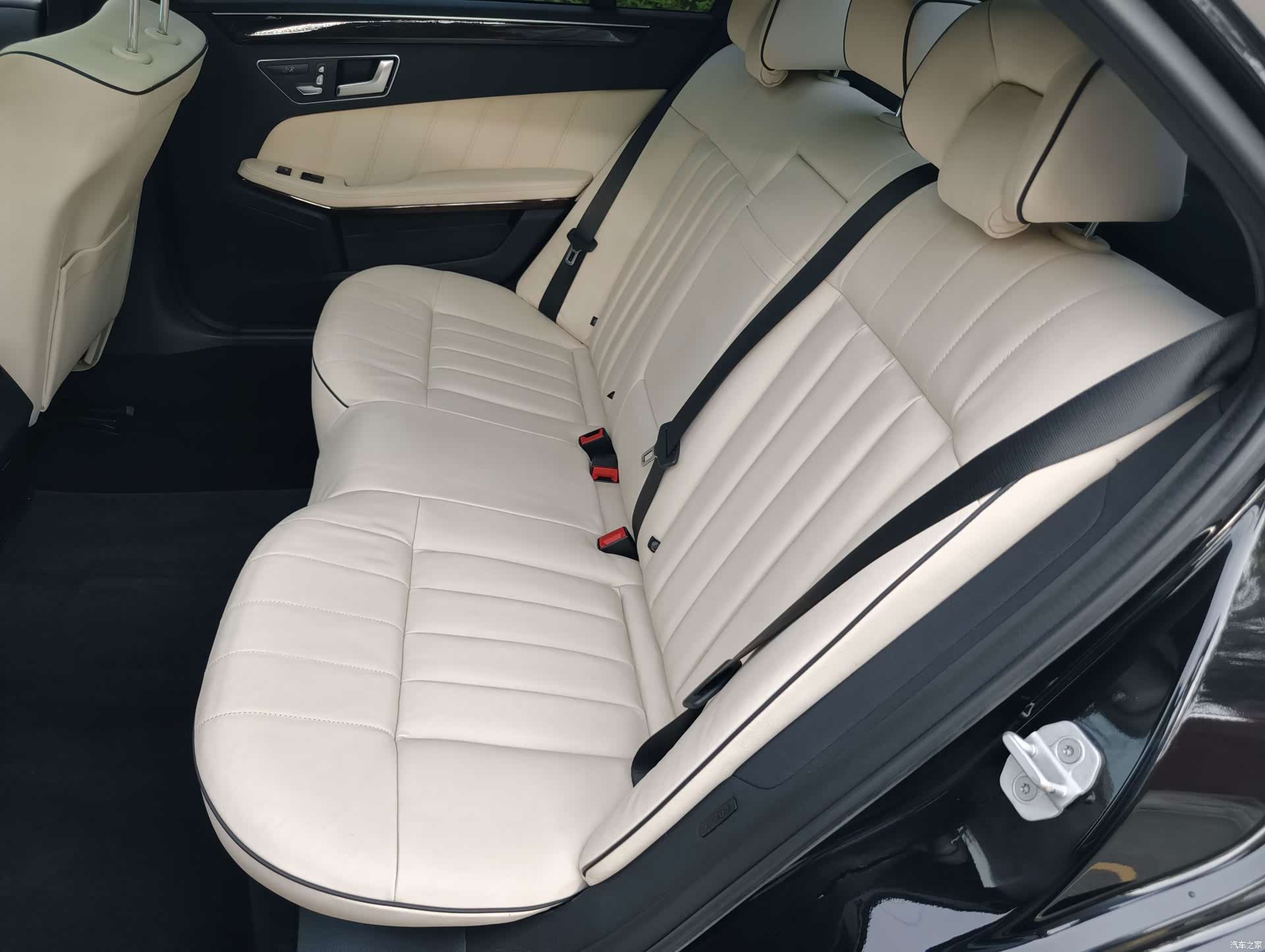 Mercedes-Benz E-Class, 2014 22