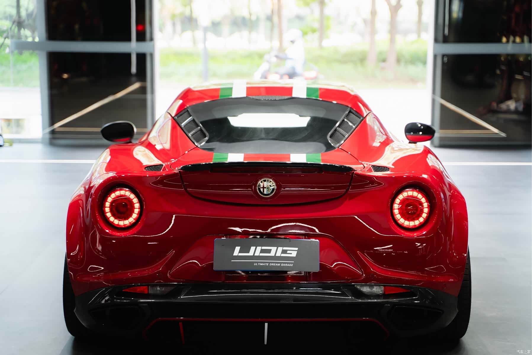 Alfa Romeo 4C, 2017 9