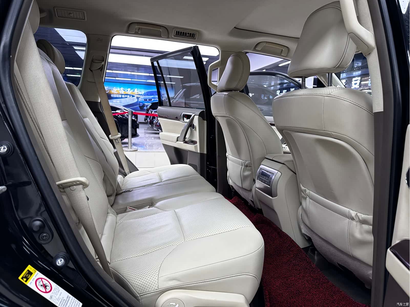 Lexus GX, 2012 11