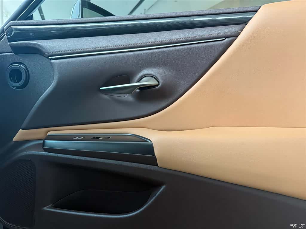 Lexus ES, 2021 20