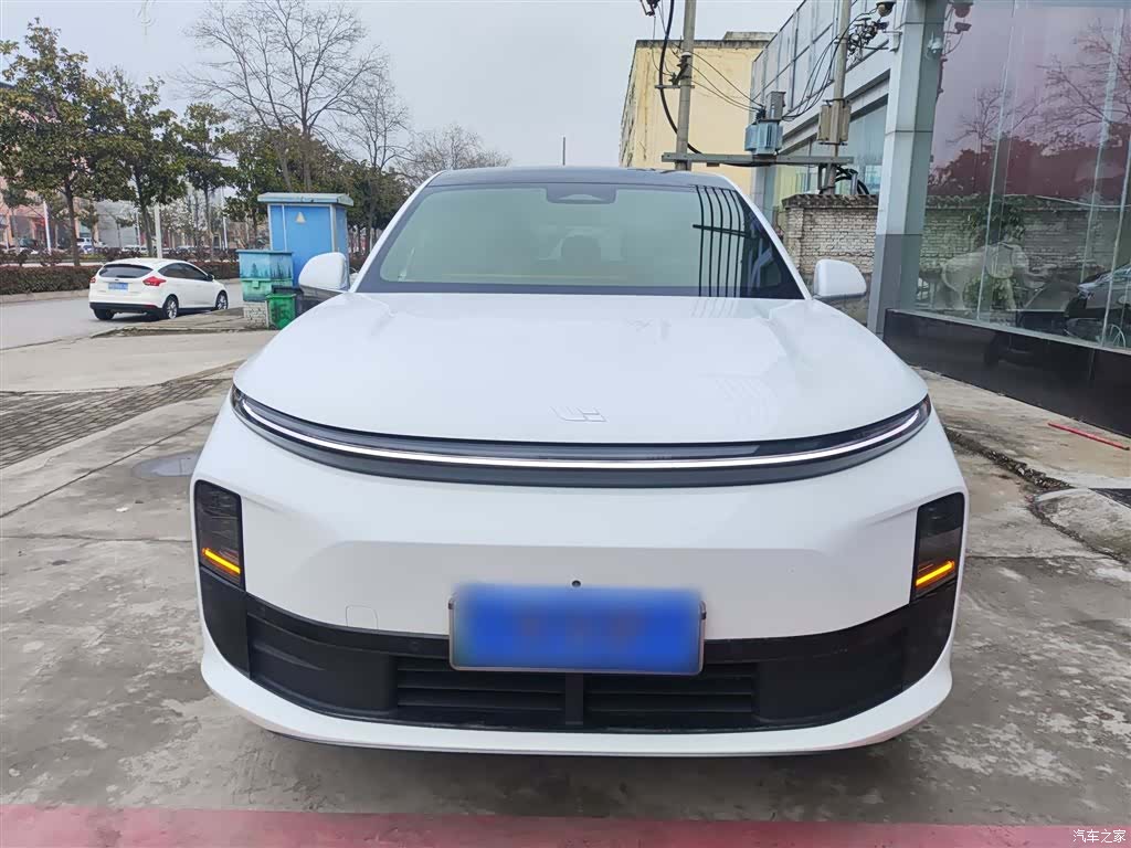 Li Auto L6, 2024 3