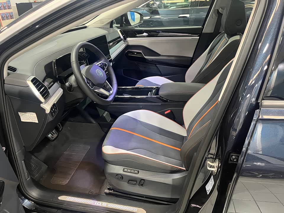 Volkswagen ID.6 CROZZ