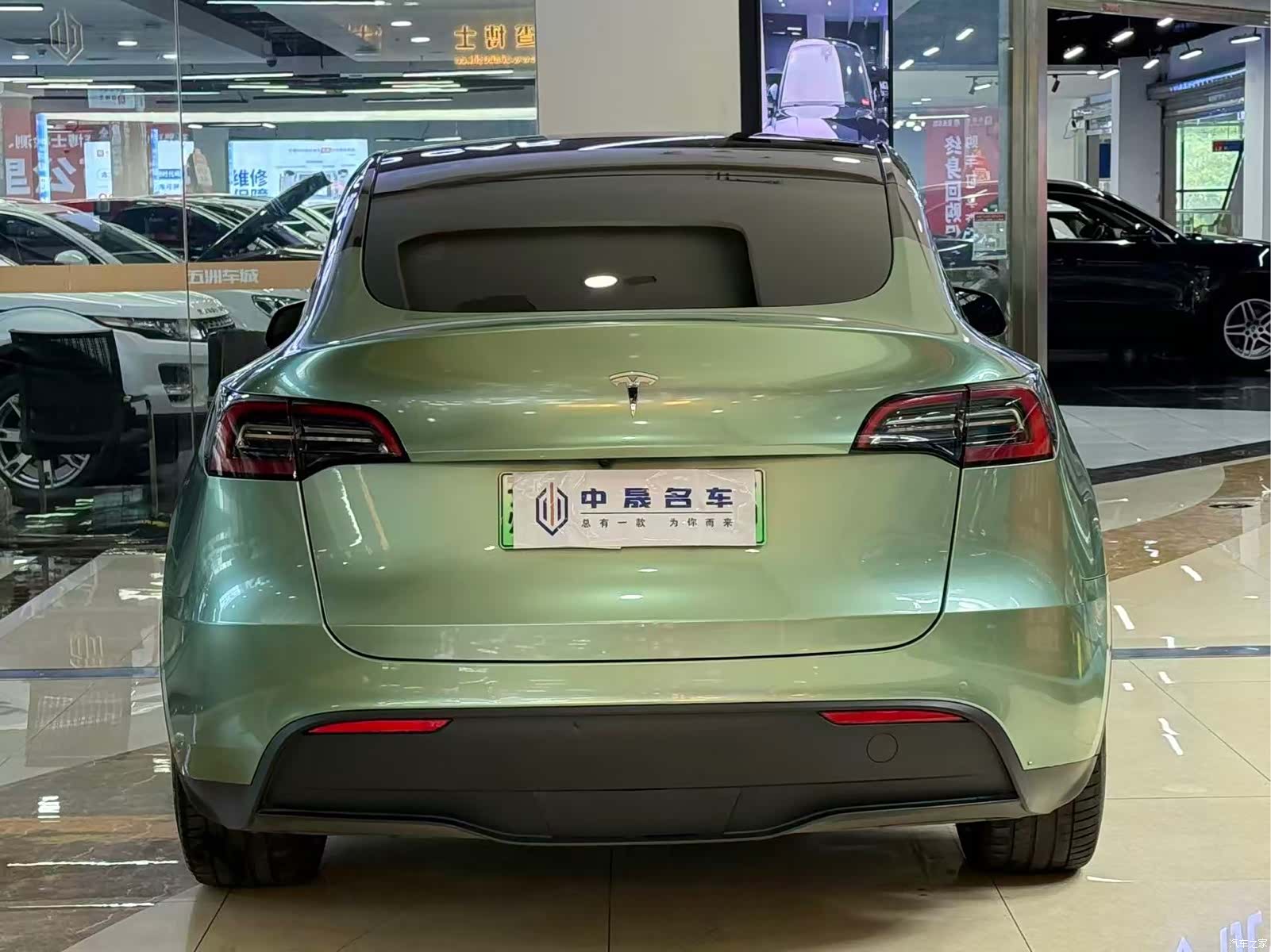 Tesla Model Y, 2022 все фото