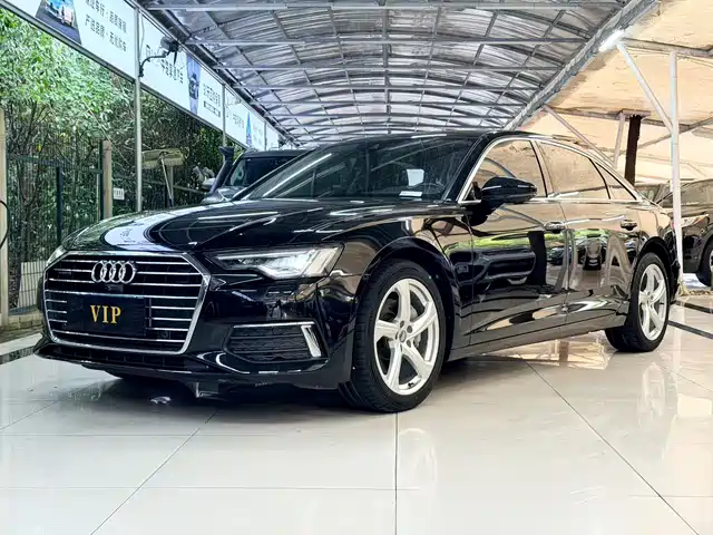 Audi A6L 2022 — купить из Китая под заказ