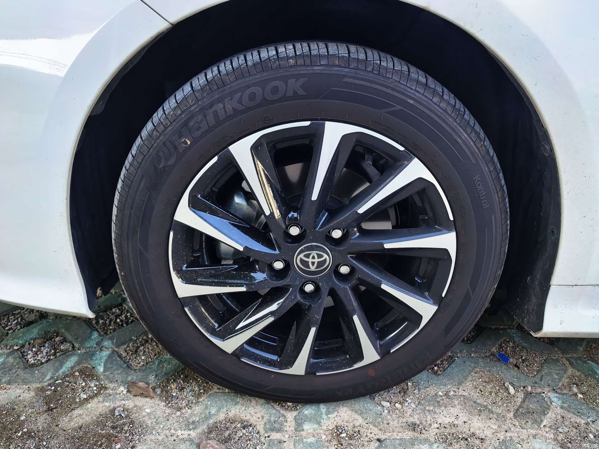 Toyota Corolla, 2026 все фото