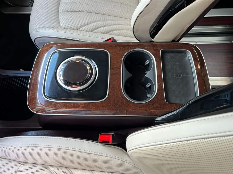 Hongqi HQ9 Hongqi HQ9