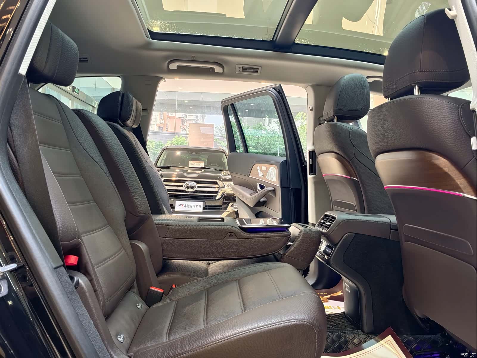 Mercedes-Benz GLS, 2022 9