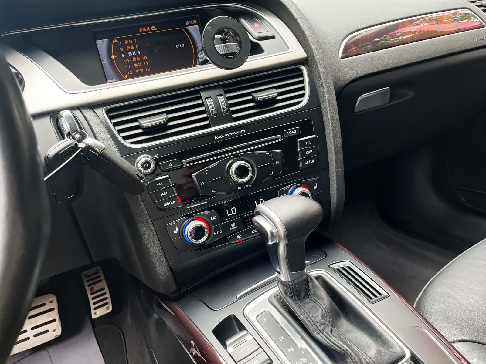 Audi A4L, 2015 12