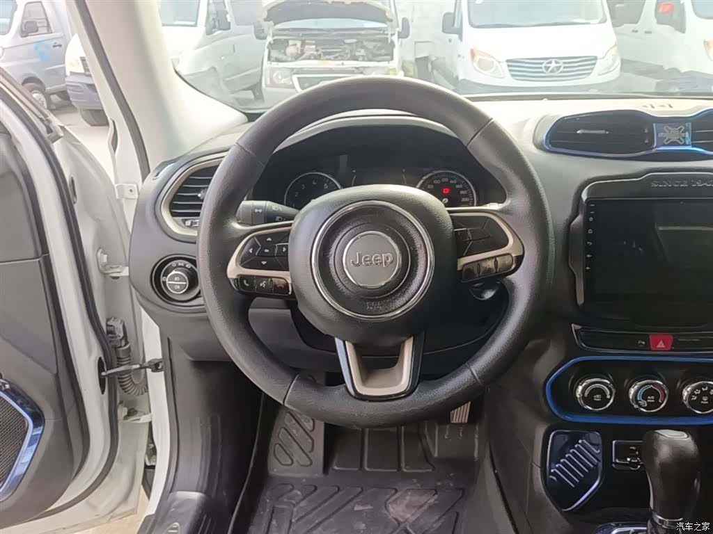 Jeep Renegade, 2017 11