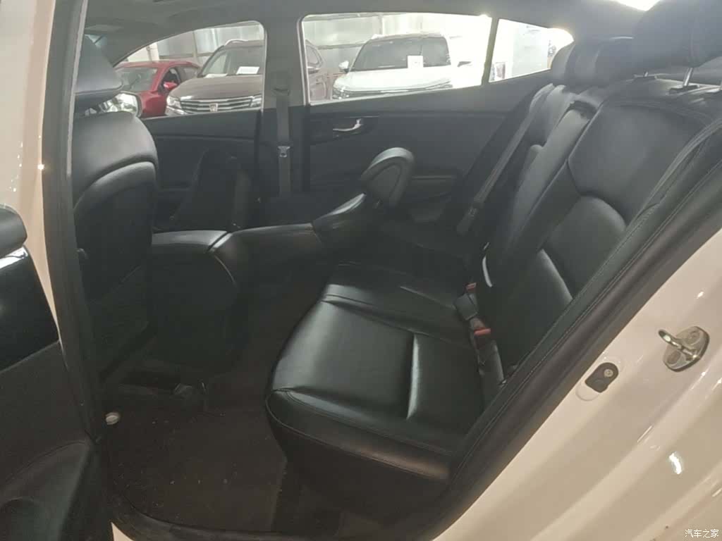 Kia K4, 2015 15