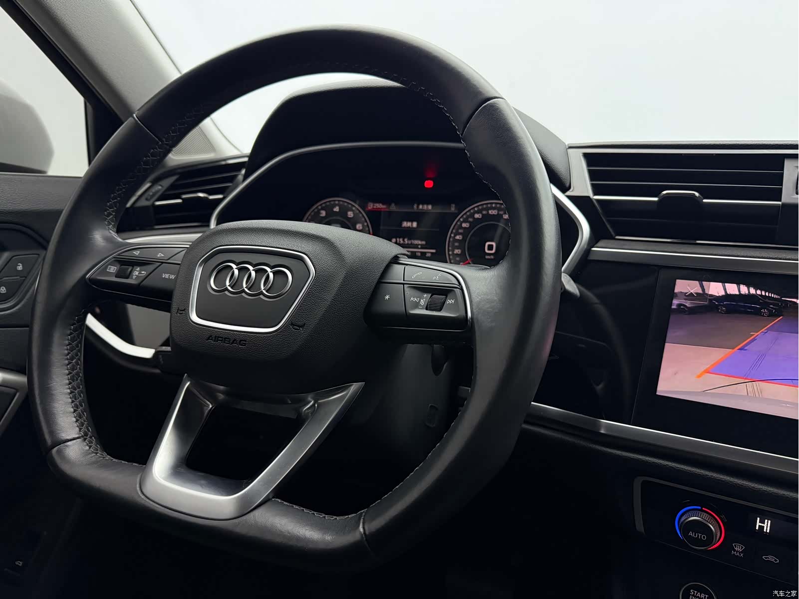 Audi Q3, 2022 14