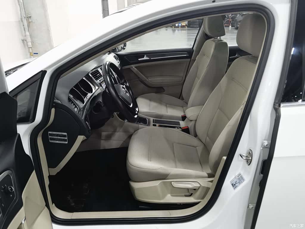 Volkswagen Golf, 2016 10