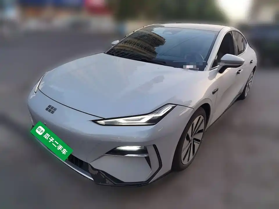 Geely Galaxy Galaxy E8