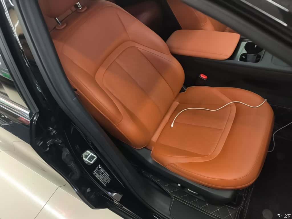 Wuling Starlight, 2025 25