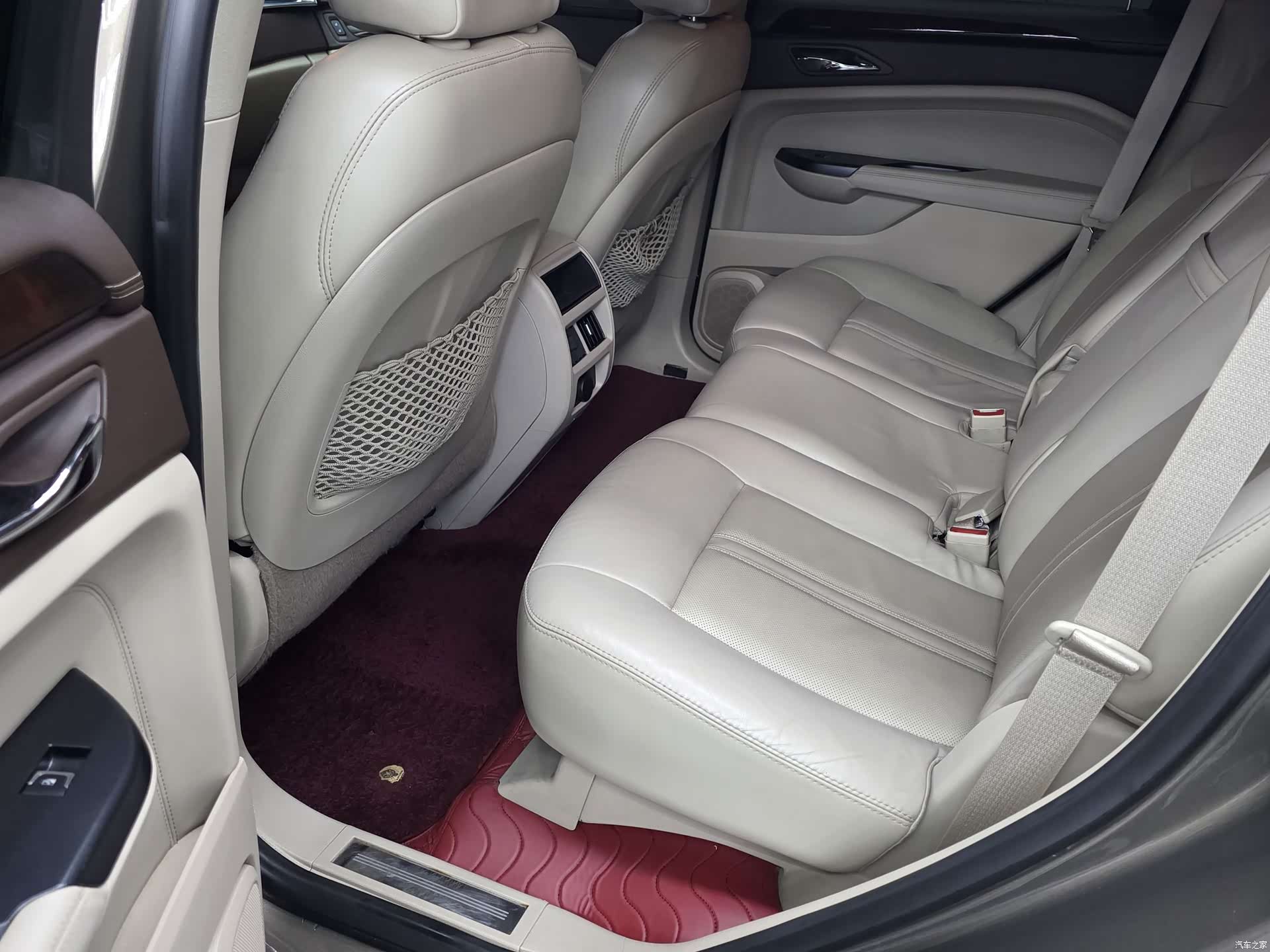 Cadillac SRX, 2014 12
