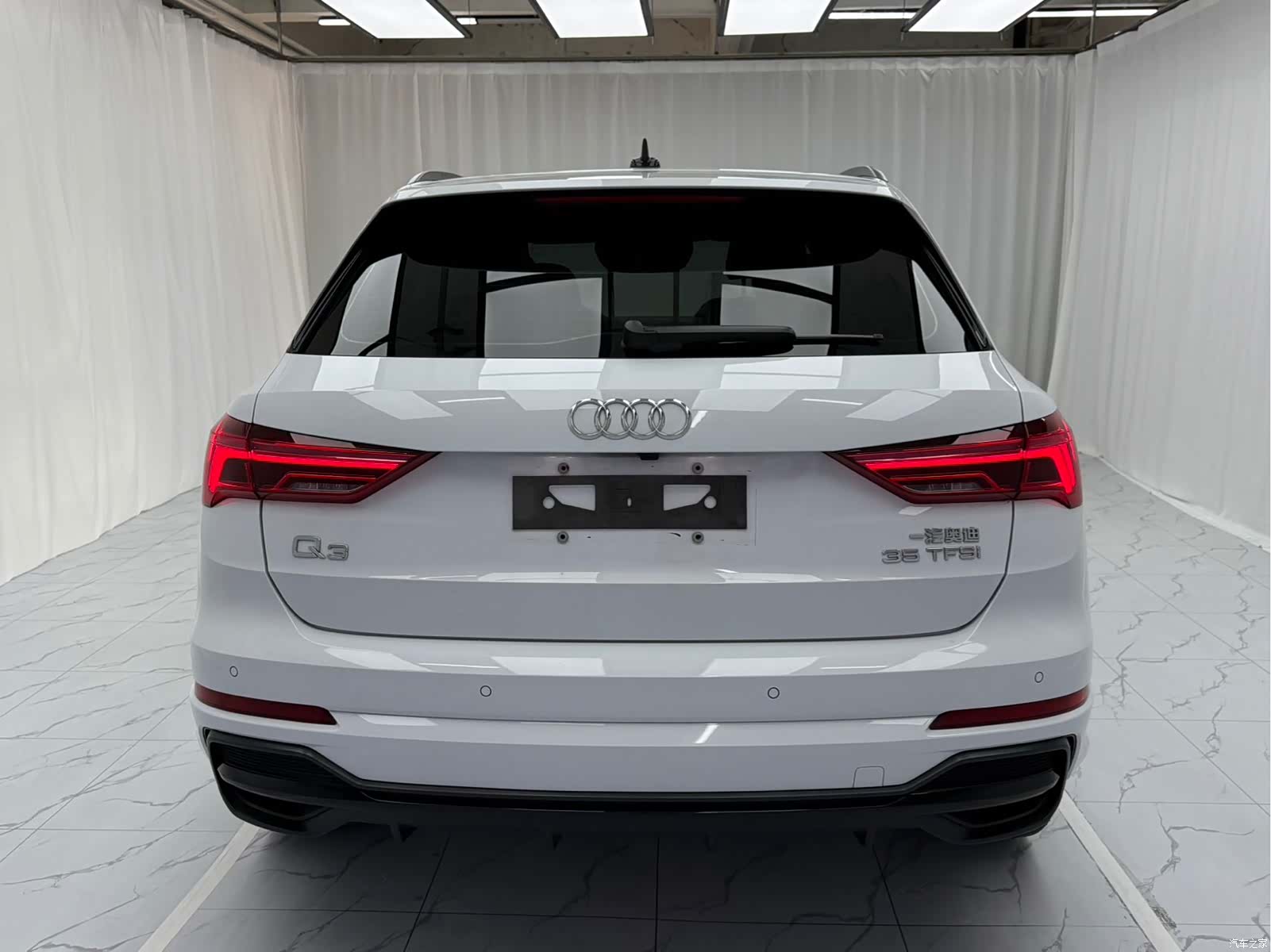 Audi Q3, 2022 все фото