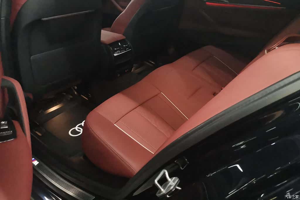 BMW 5 Series, 2022 11