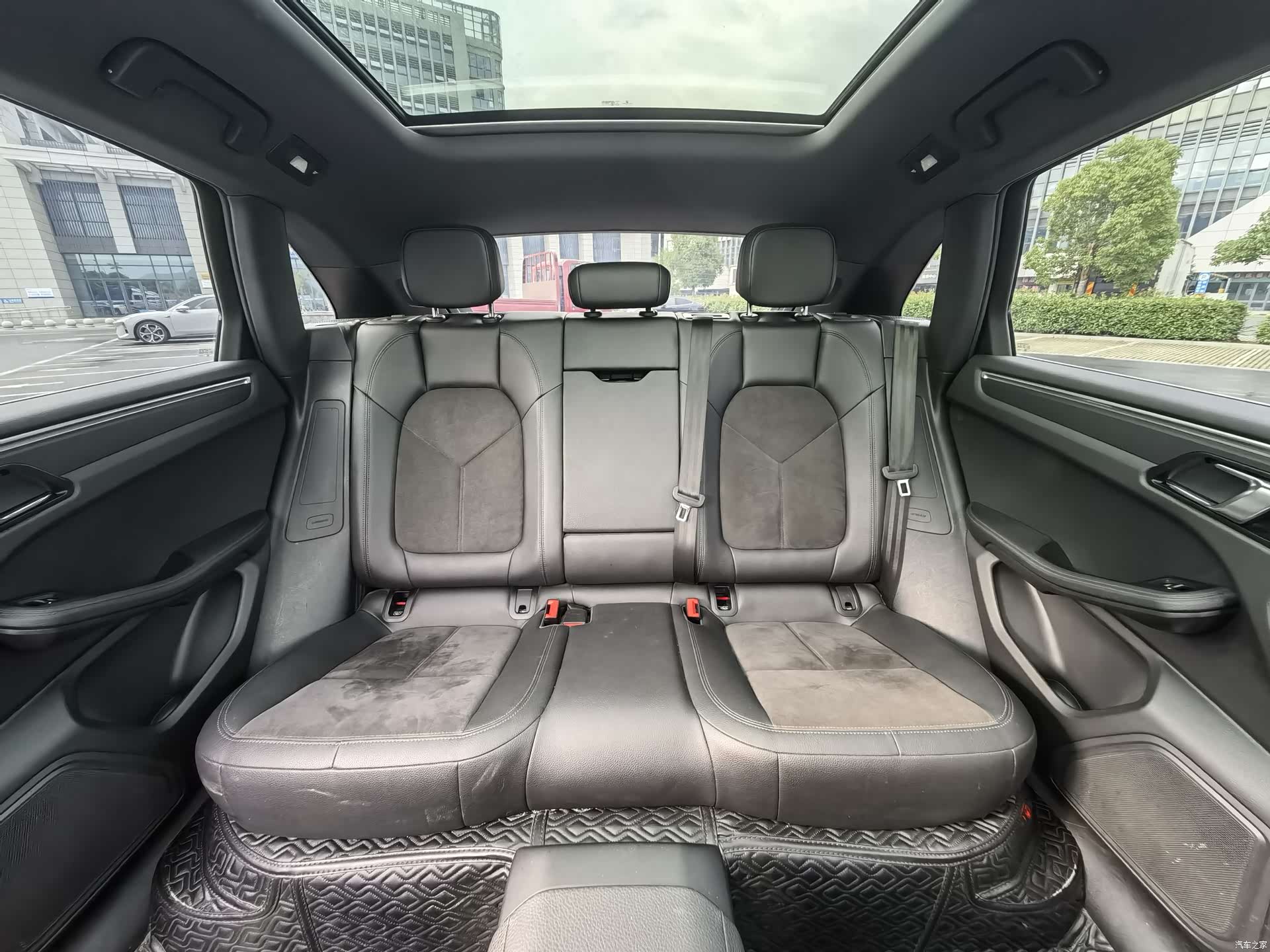 Porsche Macan, 2022 13