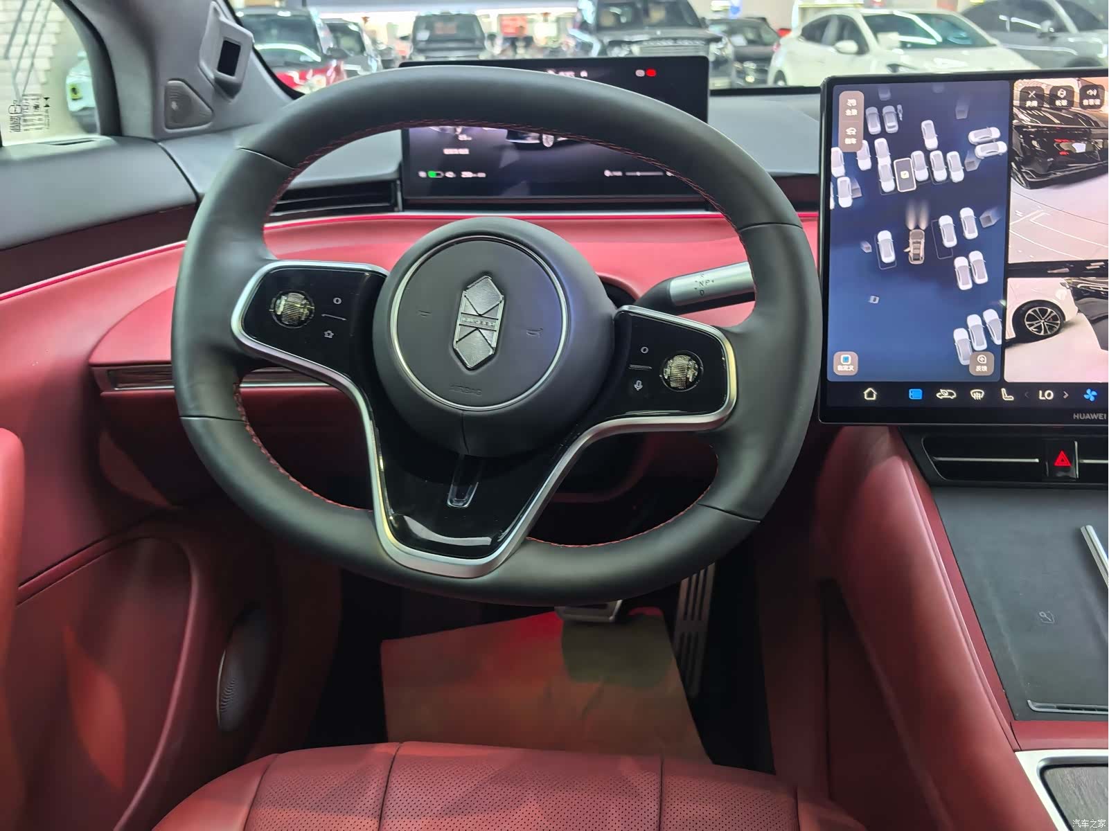 Luxeed R7, 2025 13