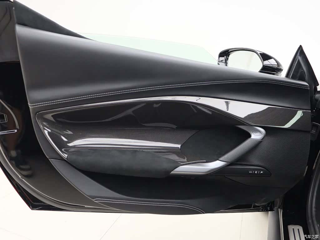 Ferrari 296, 2024 4