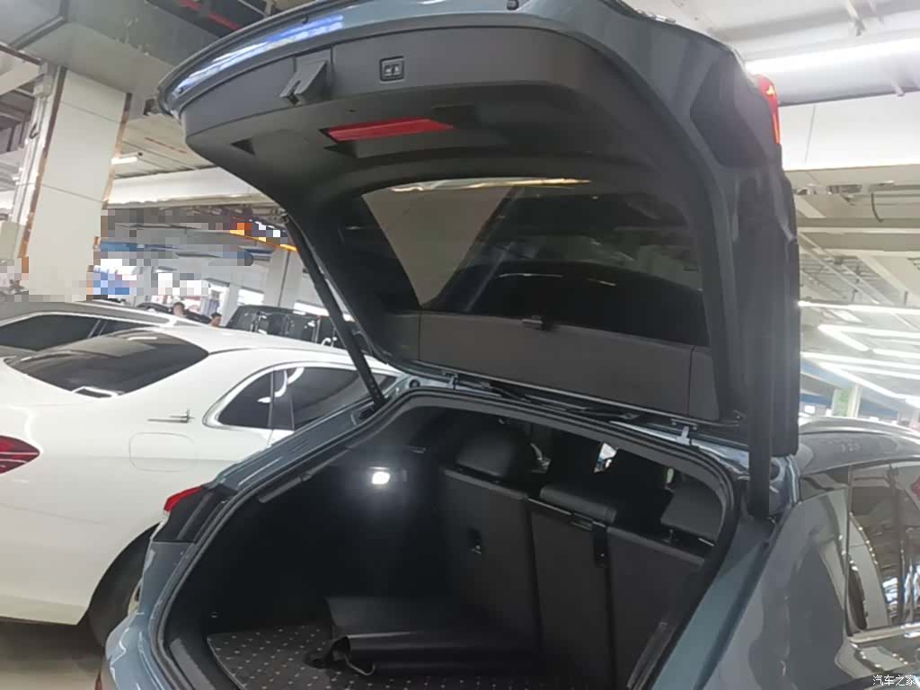 Audi Q4 e-tron, 2023 19
