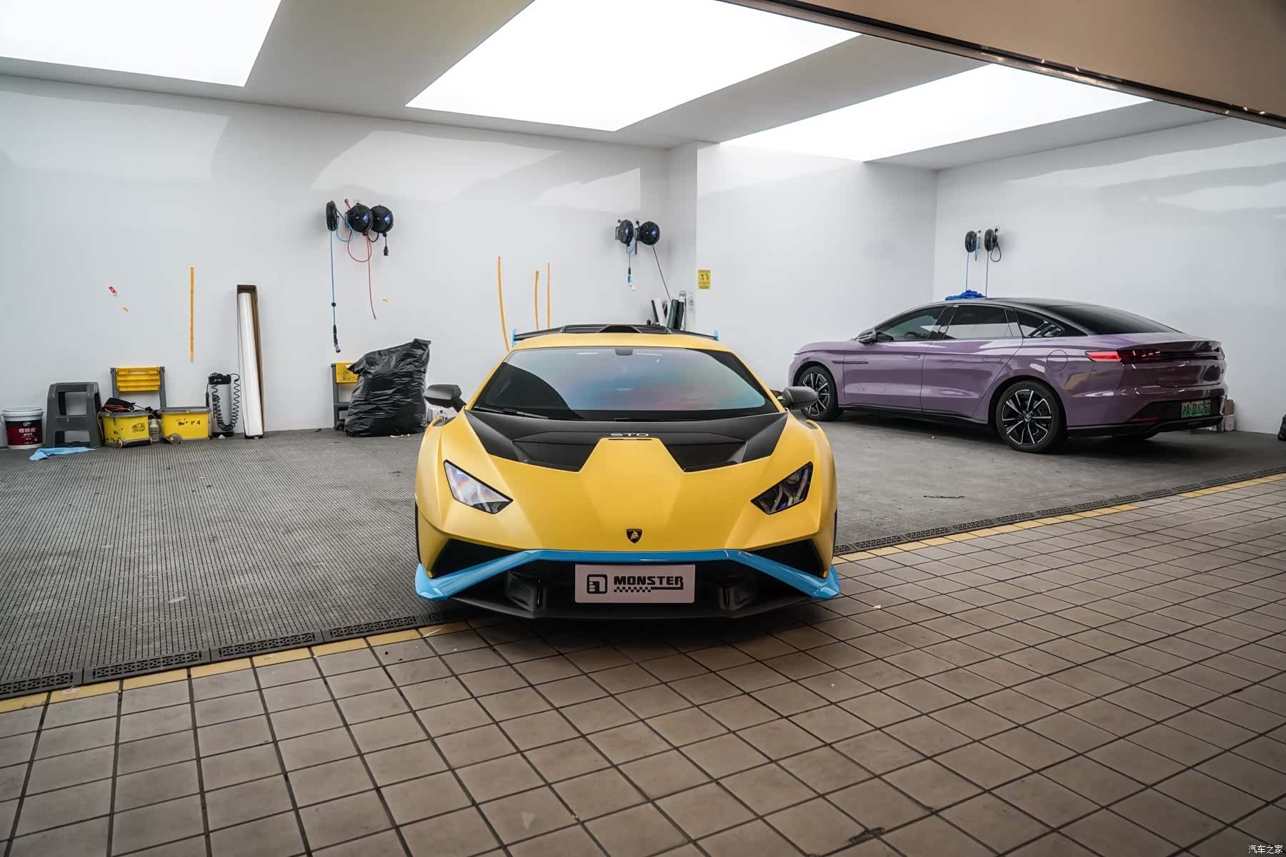 Lamborghini Huracán, 2022 3