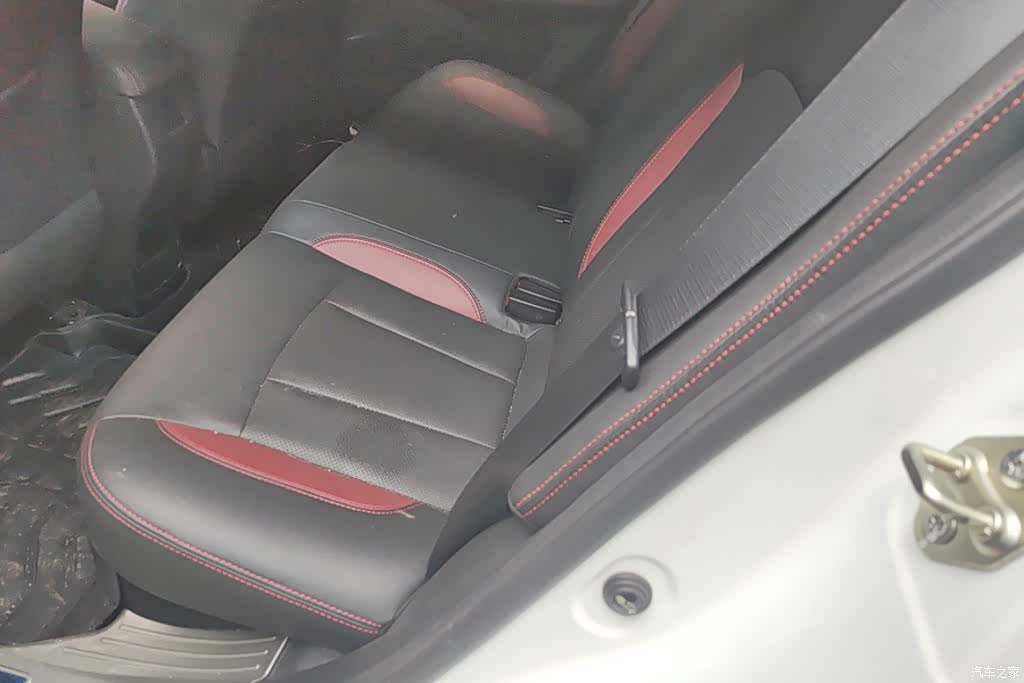 Geely X3, 2021 11