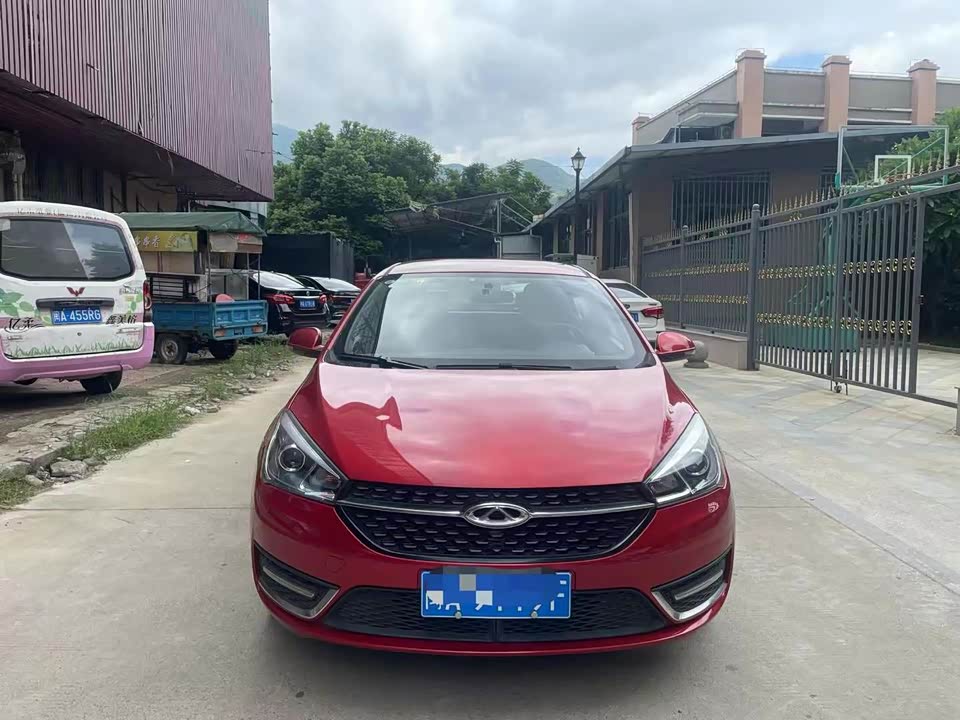 Chery Arrizo 5