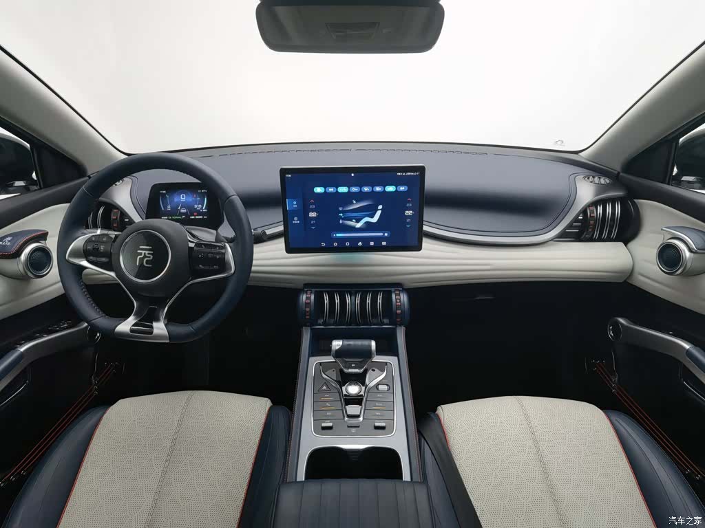BYD Yuan, 2022 все фото
