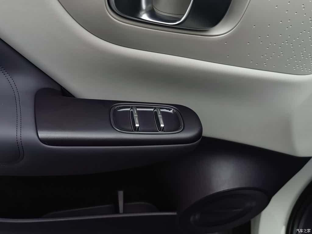 Leapmotor B10, 2025 9
