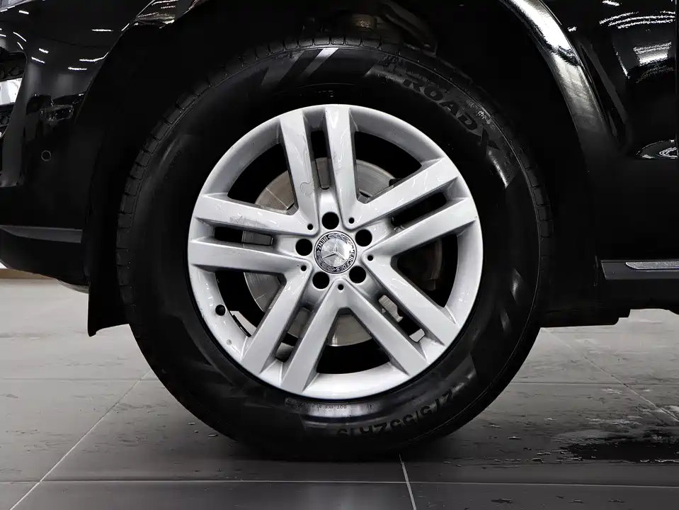 Mercedes-Benz GL grade