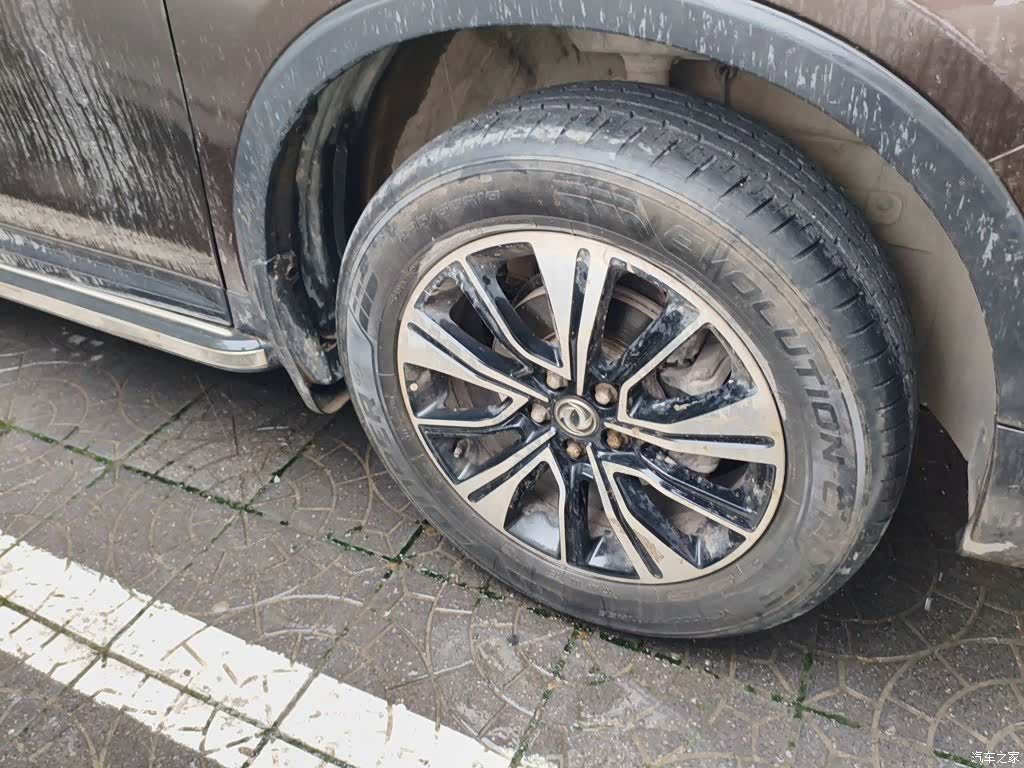 DongFeng AX7, 2018 23