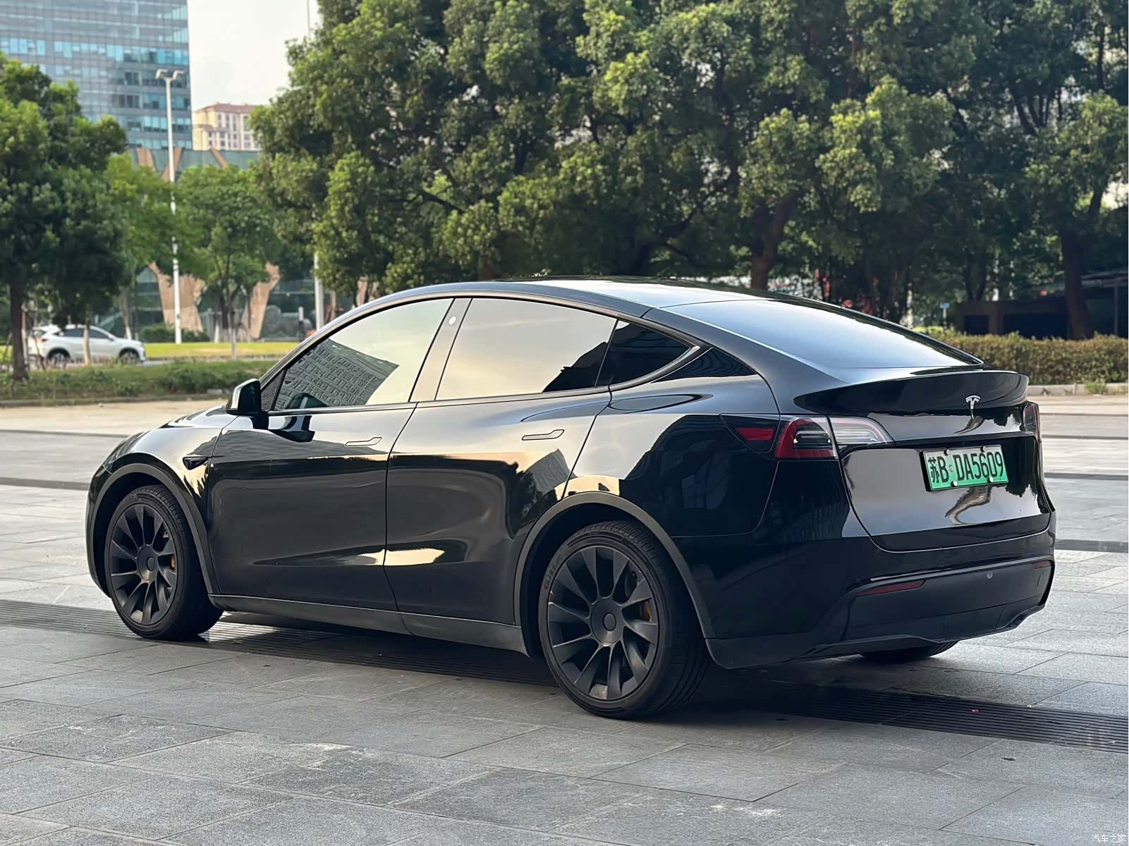 Tesla Model Y, 2021 9