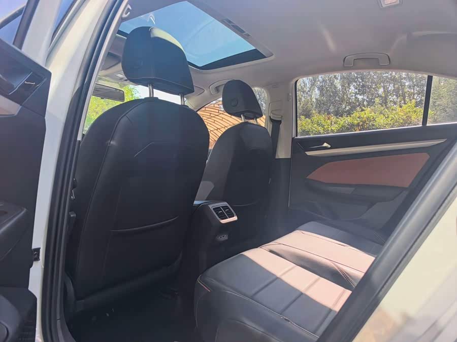 Volkswagen Bora 2023, фото 13