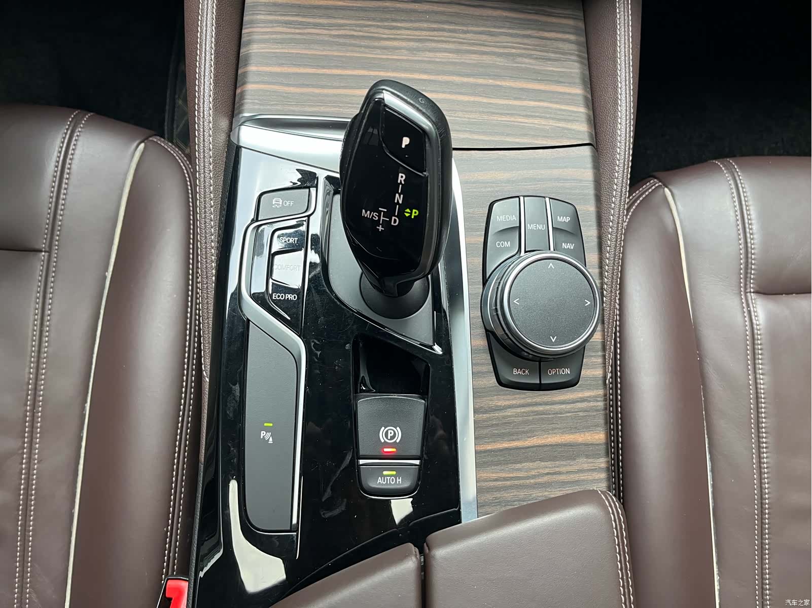 BMW 5 Series, 2018 36