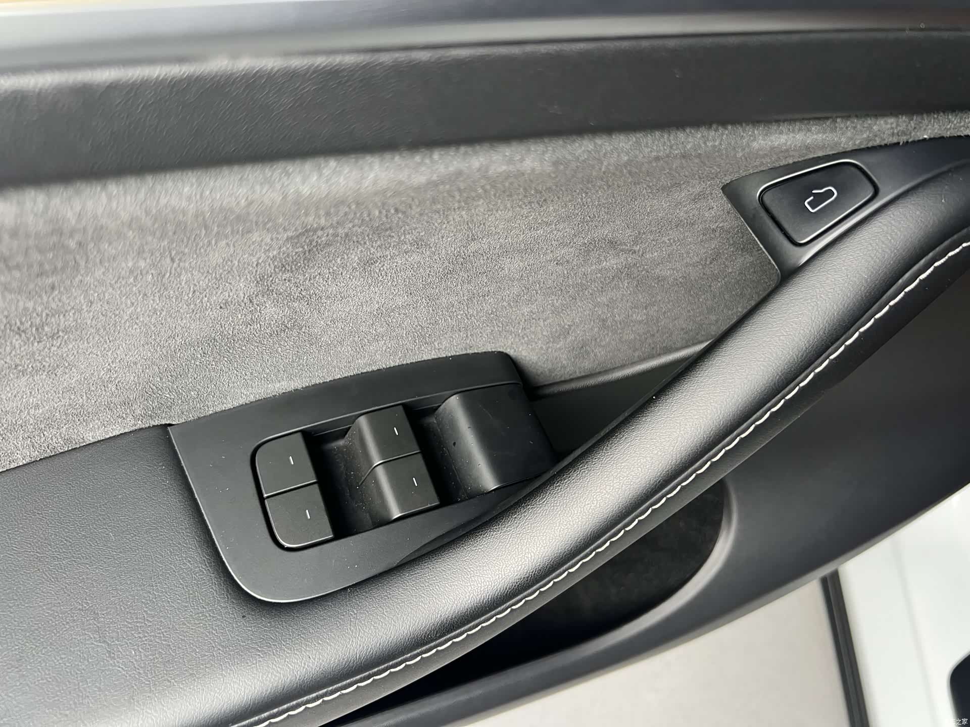 Tesla Model Y, 2023 13