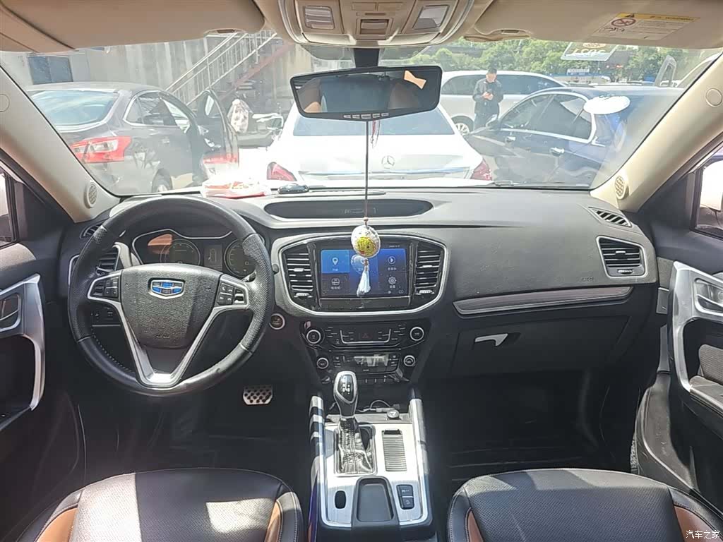 Geely X6, 2017 10