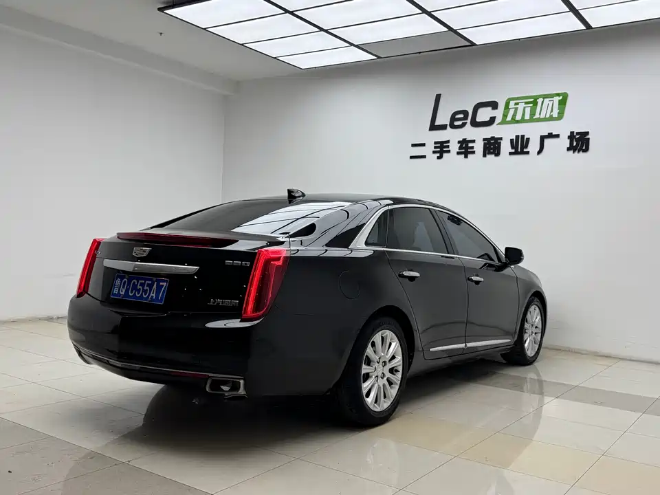 Cadillac XTS