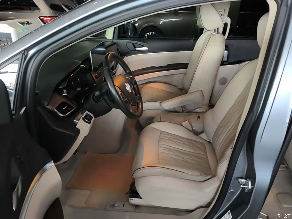 Buick GL8, 2022 15