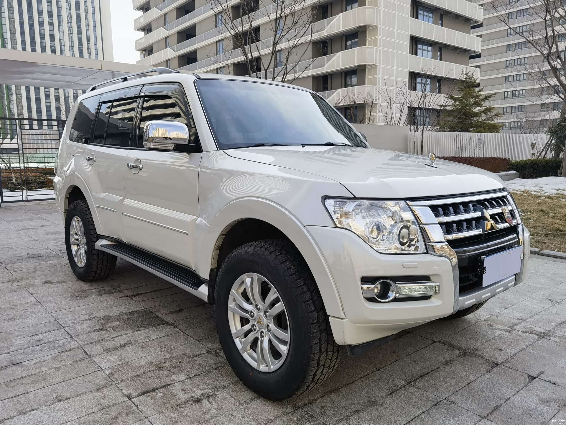Mitsubishi Pajero, 2020 3